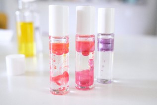 Lava Lamp Lip Gloss for Teens - 3-4pm