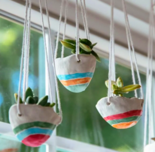 Teen Take-Out Kit: Clay Pinch Pot Hanging Planter